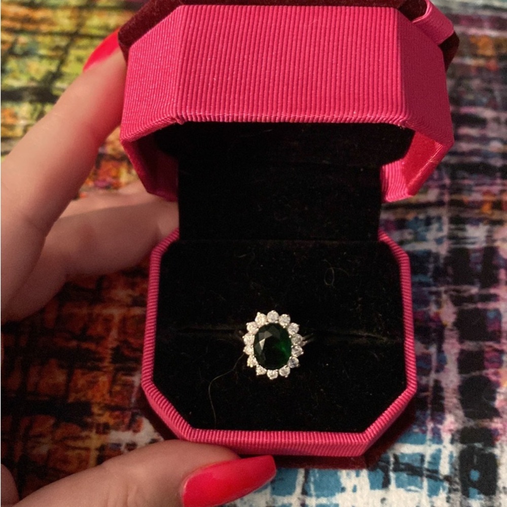 Discontinued Princess Di style emerald/CZ halo engagement ring Sterling Sz5 $300